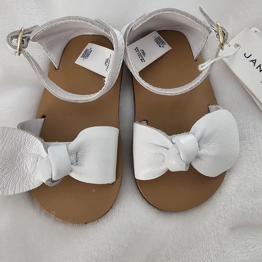 Janie and Jack NWT Sandals 18-24M White and Brown Minimalist Design MSRP $42 - Picture 4 of 5